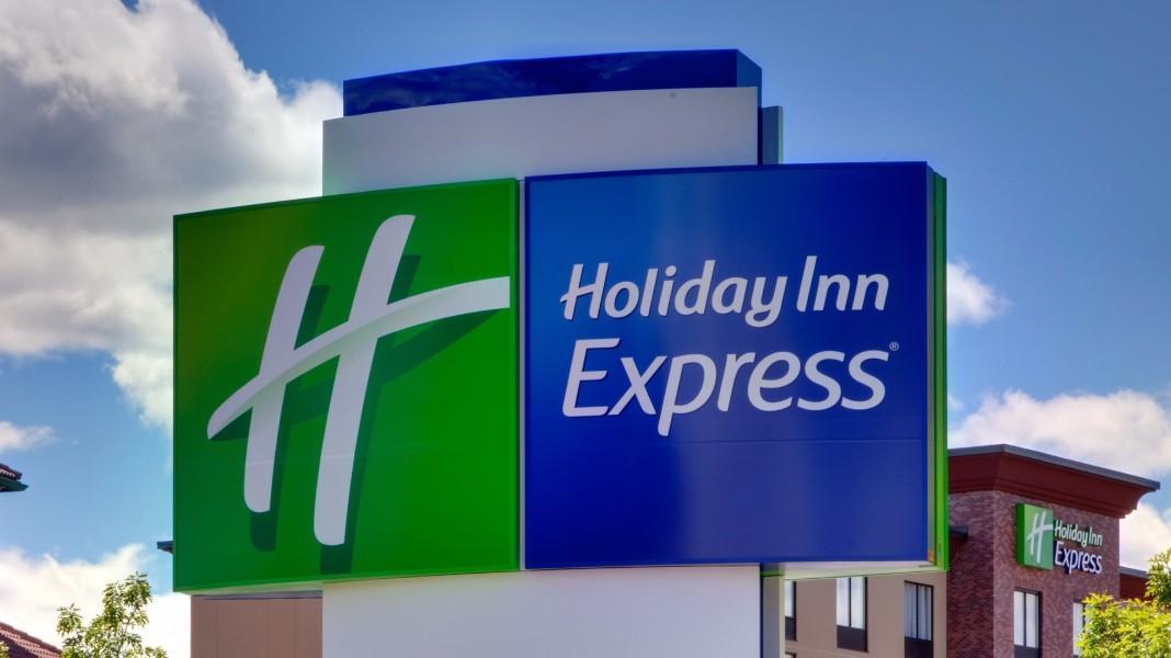 Holiday Inn Express & Suites - Houston East - Beltway 8 By Ihg Cloverleaf Exterior foto